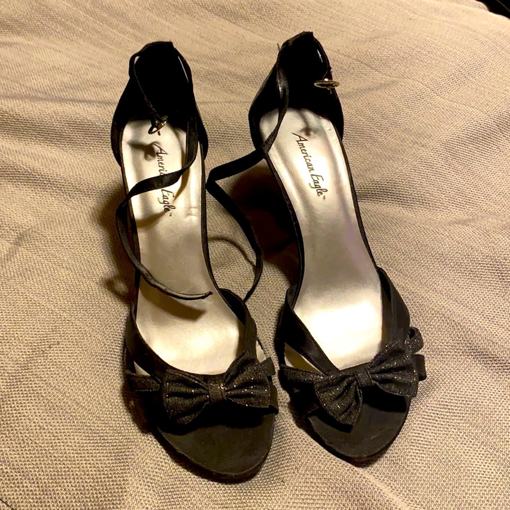 Size 8 sparkly strap heels
